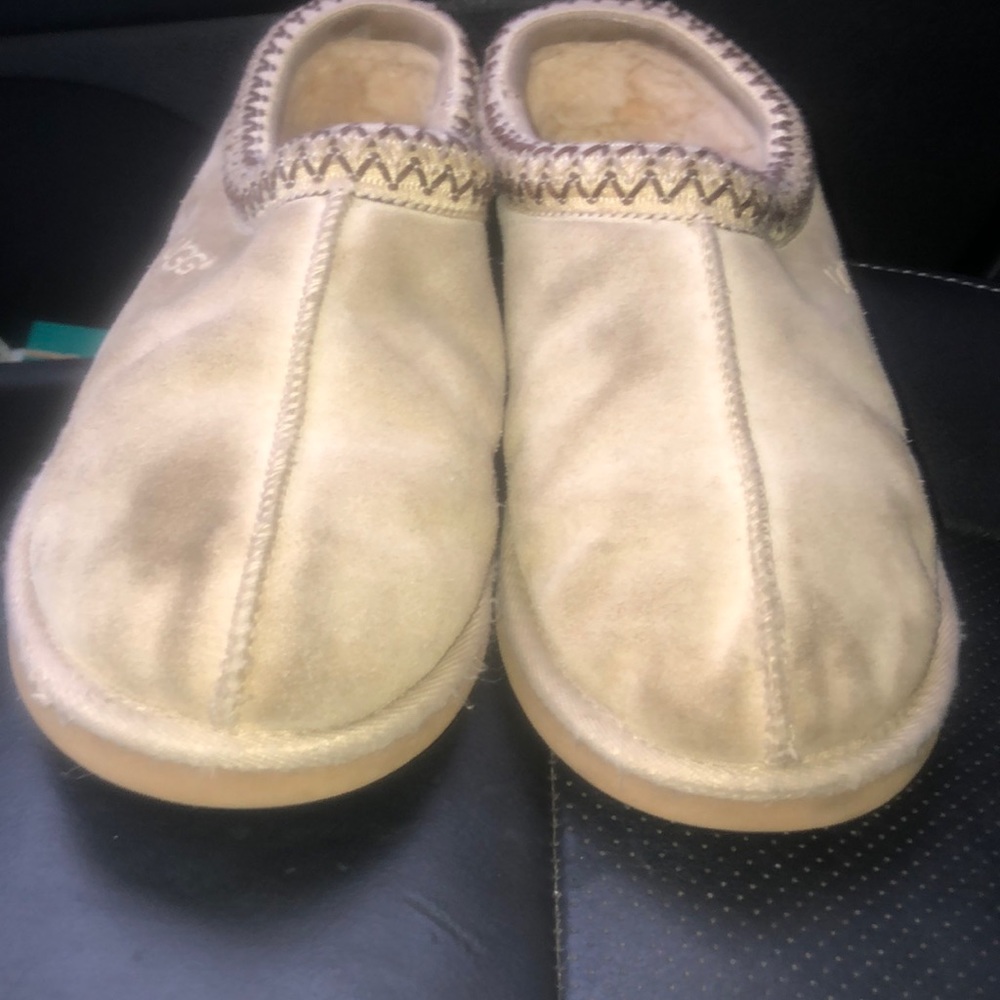 Uggs - Picture 3 of 7